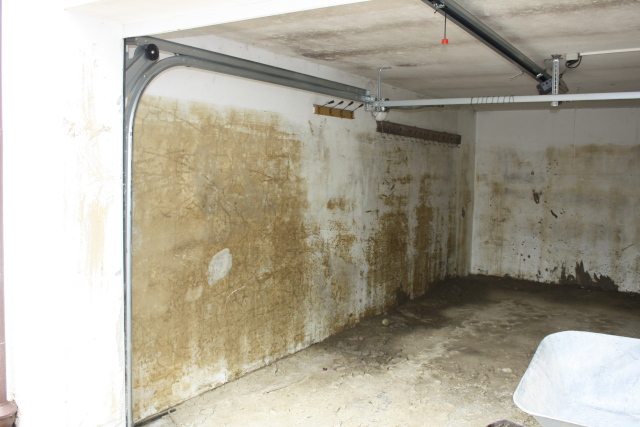 Hochwasser Garage.JPG